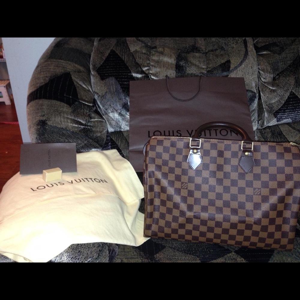 Authentic LV Speedy 35